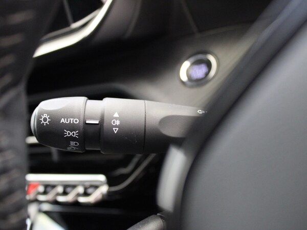 Used Peugeot 2008 2022 for sale - 75421863: Photo 14