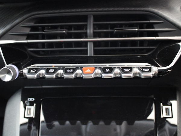 Used Peugeot 2008 2022 for sale - 75421863: Photo 20