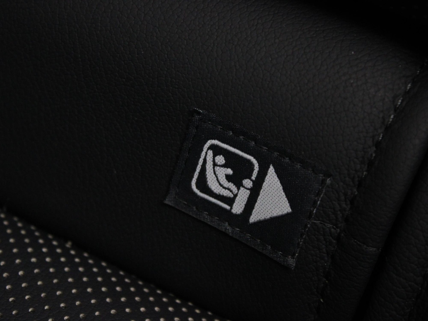 Used Toyota Avensis 2017 for sale - 77742132: Photo 12