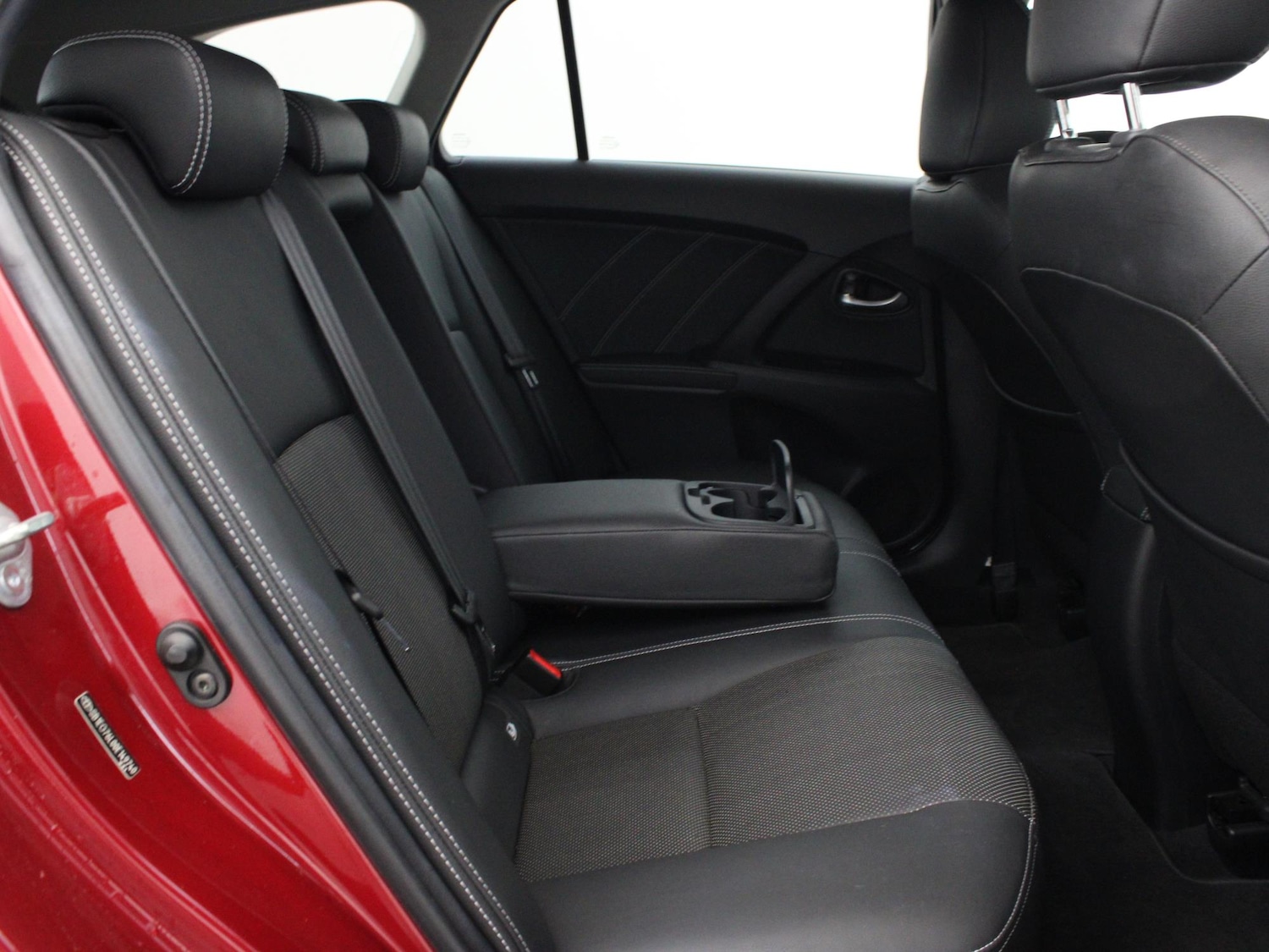 Used Toyota Avensis 2017 for sale - 77742132: Photo 13