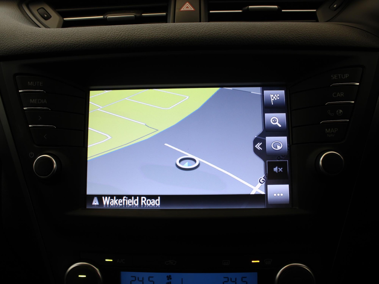 Used Toyota Avensis 2017 for sale - 77742132: Photo 23