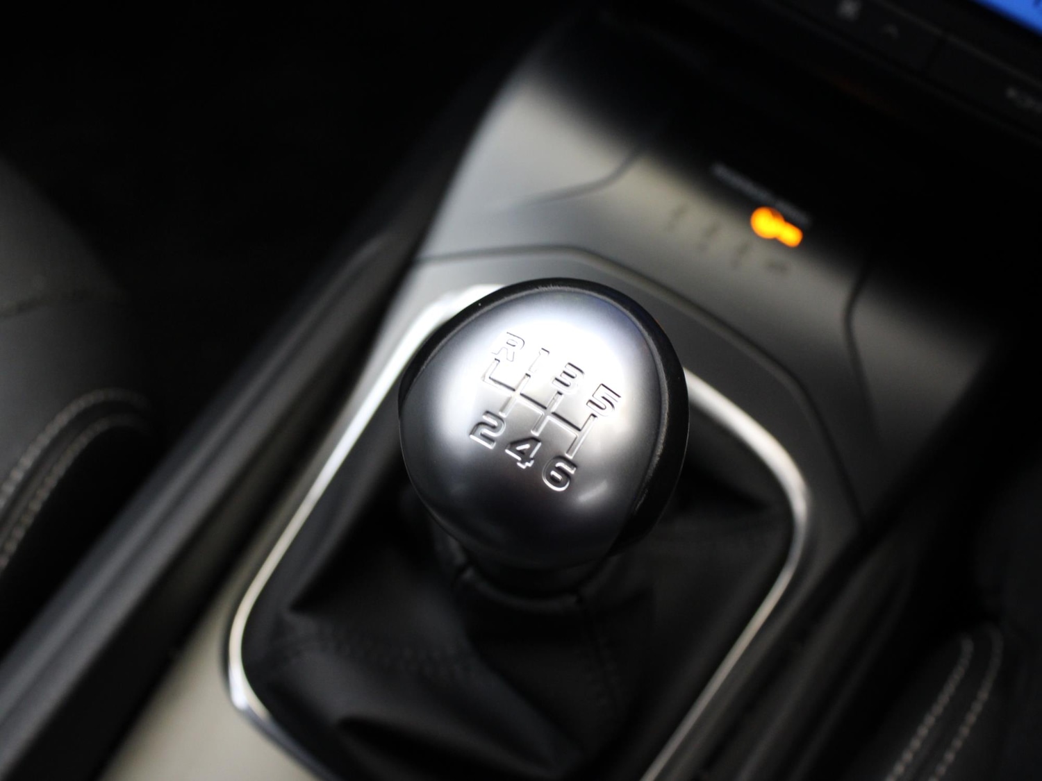 Used Toyota Avensis 2017 for sale - 77742132: Photo 26