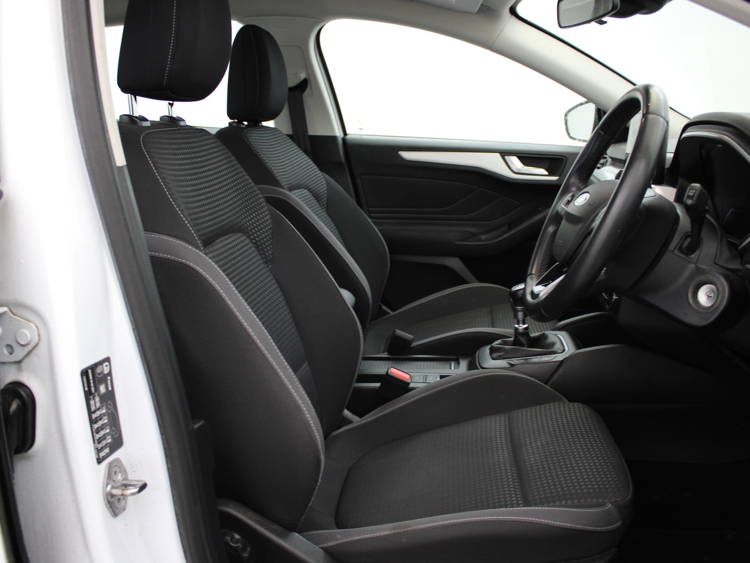 Used Ford Focus 2020 for sale - 77842930: Photo 9