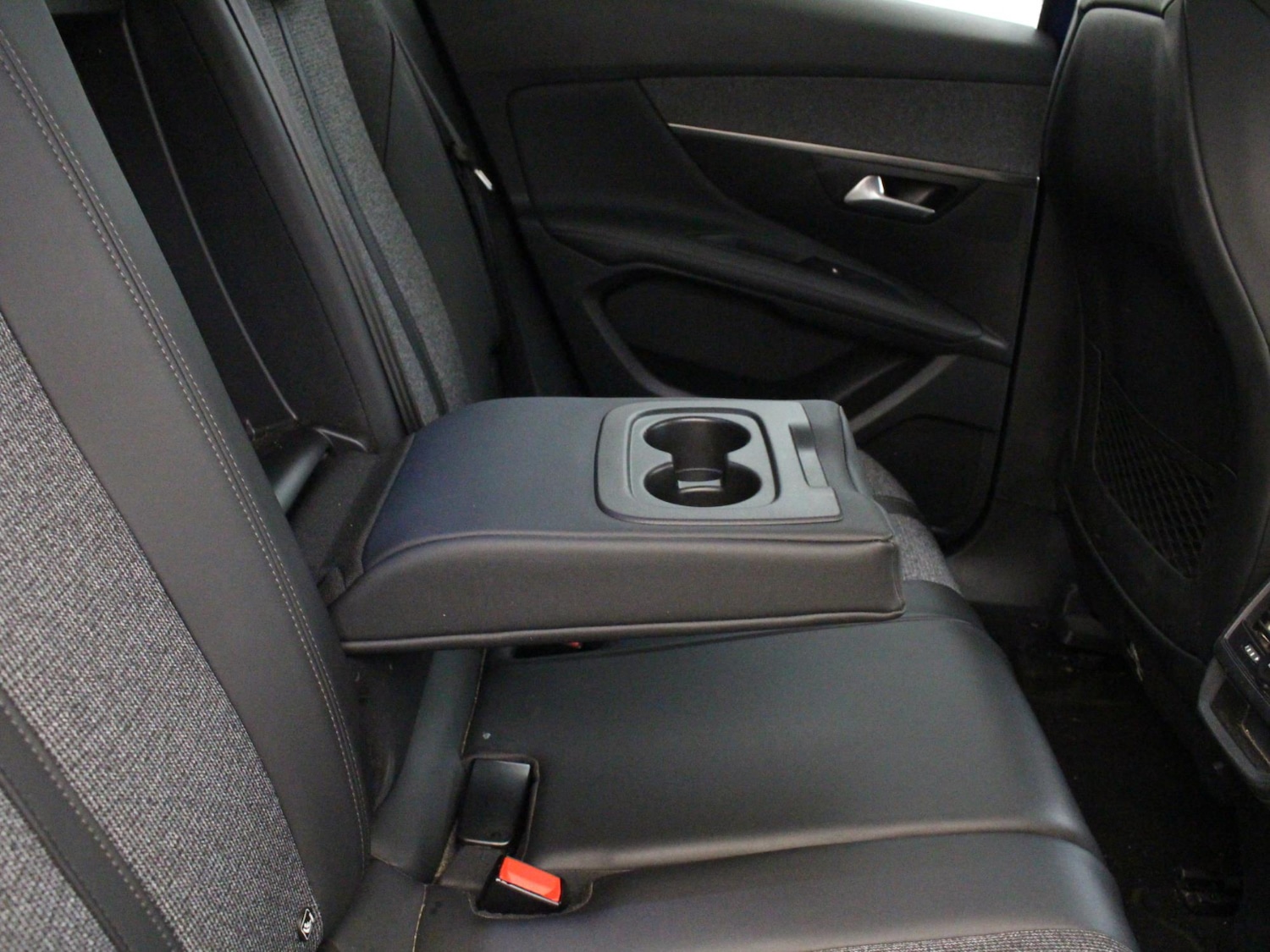 Used Peugeot 3008 2019 for sale - 77348263: Photo 13