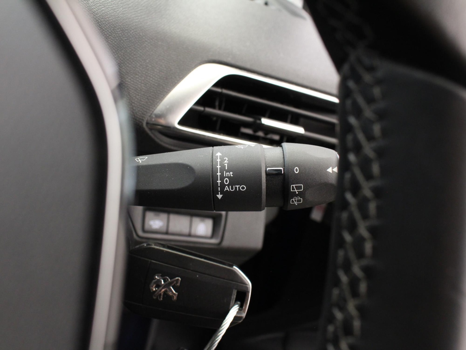 Used Peugeot 3008 2019 for sale - 77348263: Photo 28