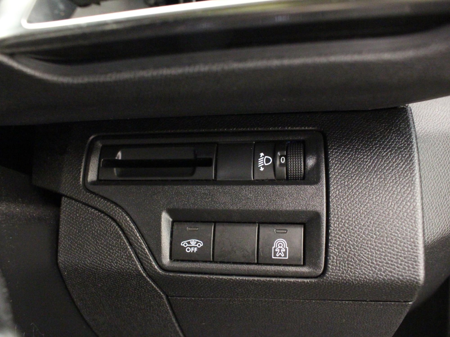 Used Peugeot 3008 2019 for sale - 77348263: Photo 29