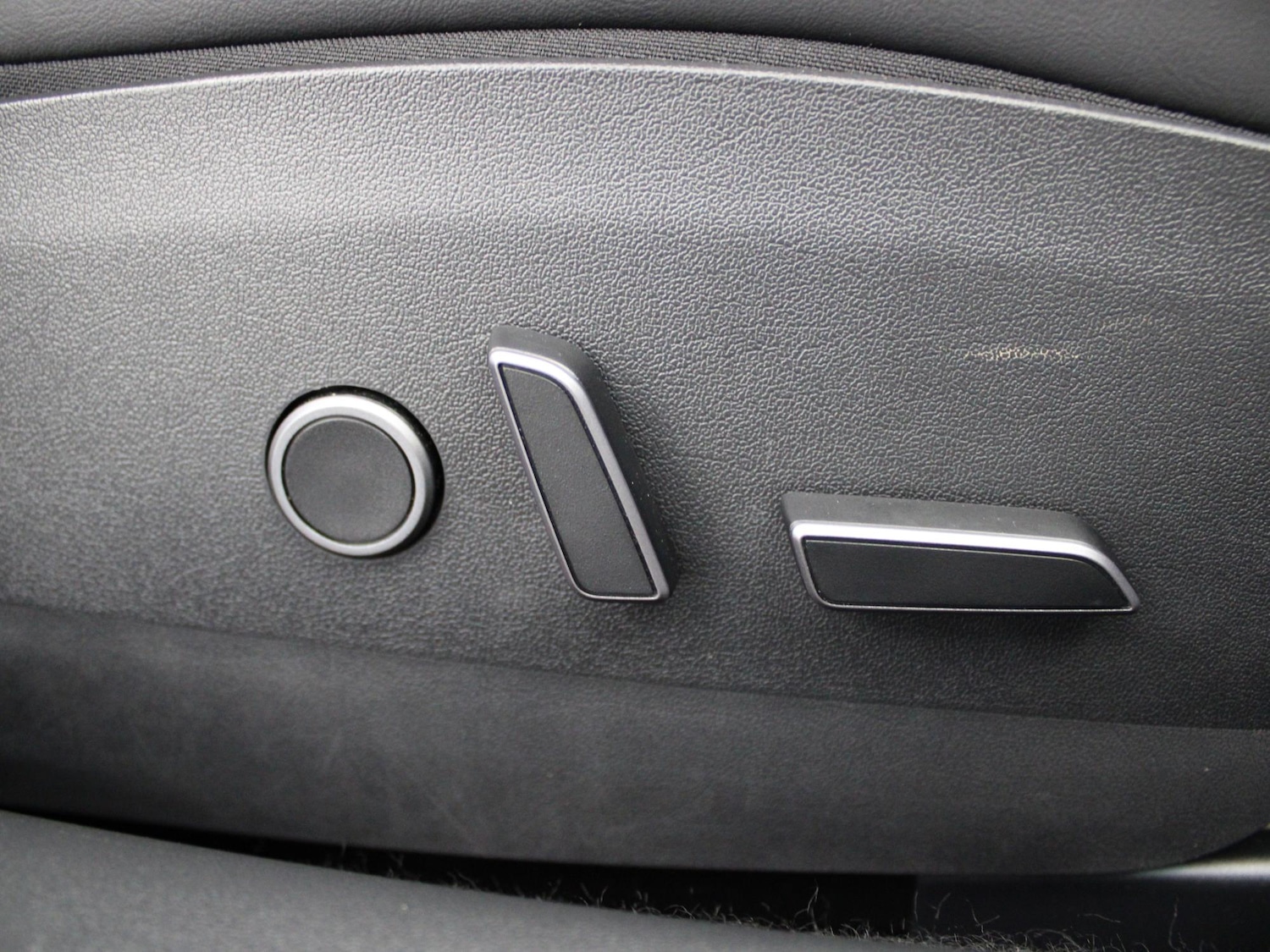 Used Tesla Model 3 2023 for sale - 77316719: Photo 10