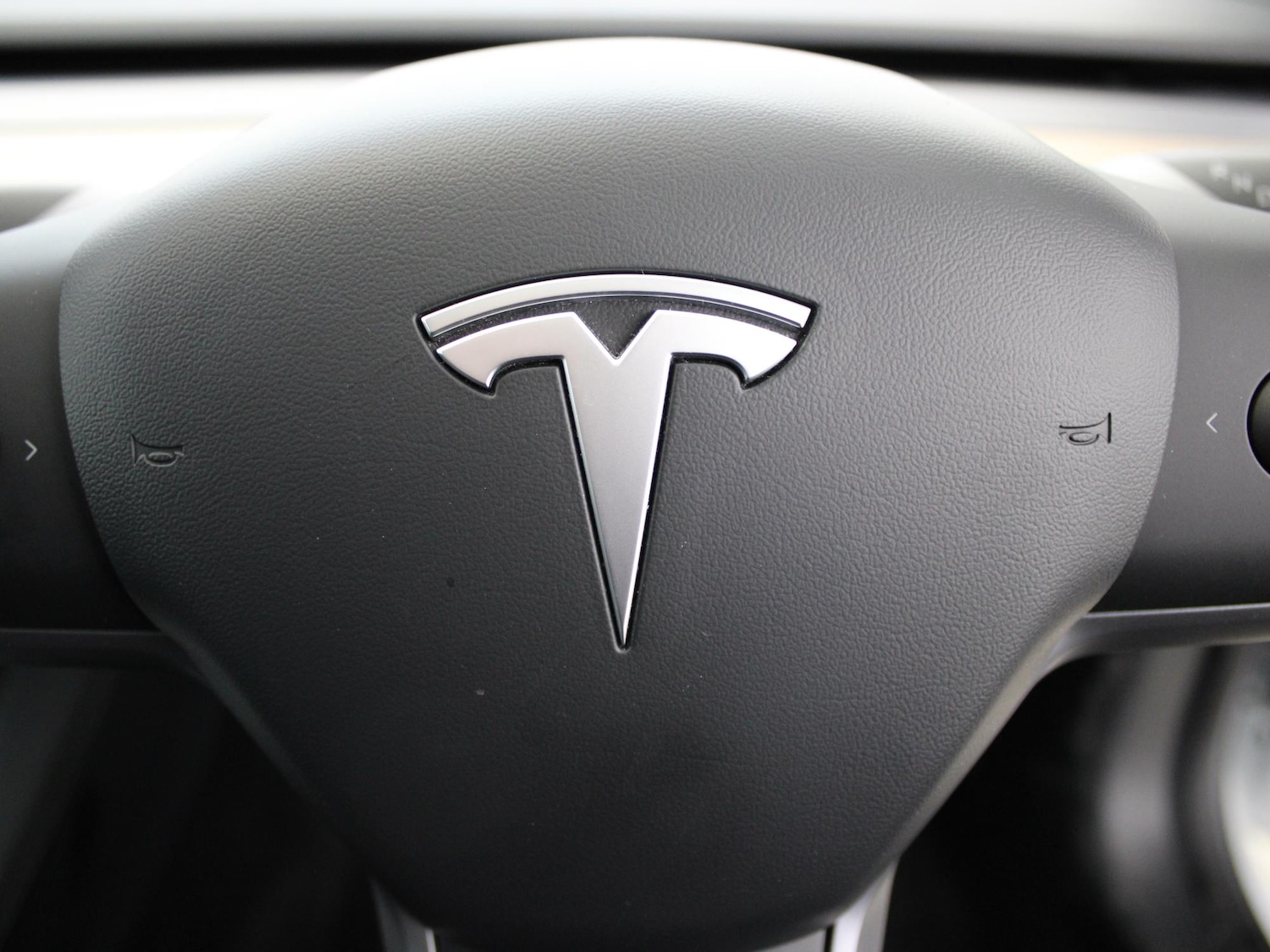 Used Tesla Model 3 2023 for sale - 77316719: Photo 32