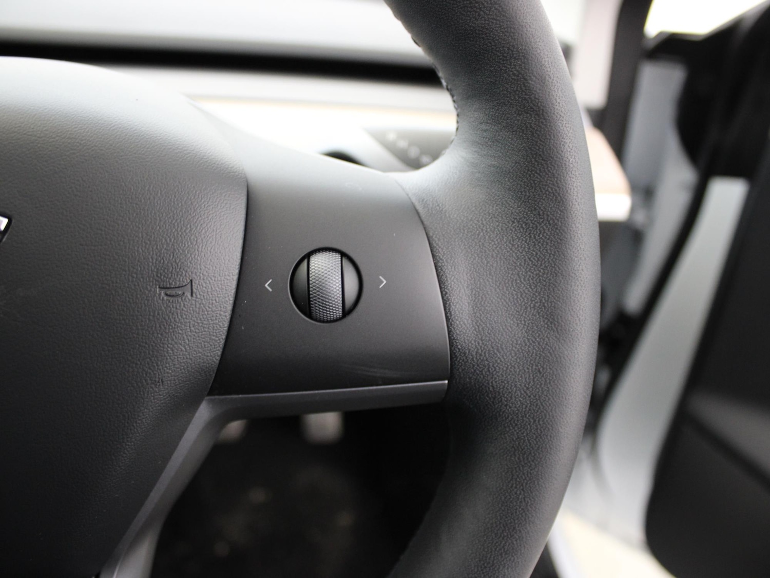 Used Tesla Model 3 2023 for sale - 77316719: Photo 34