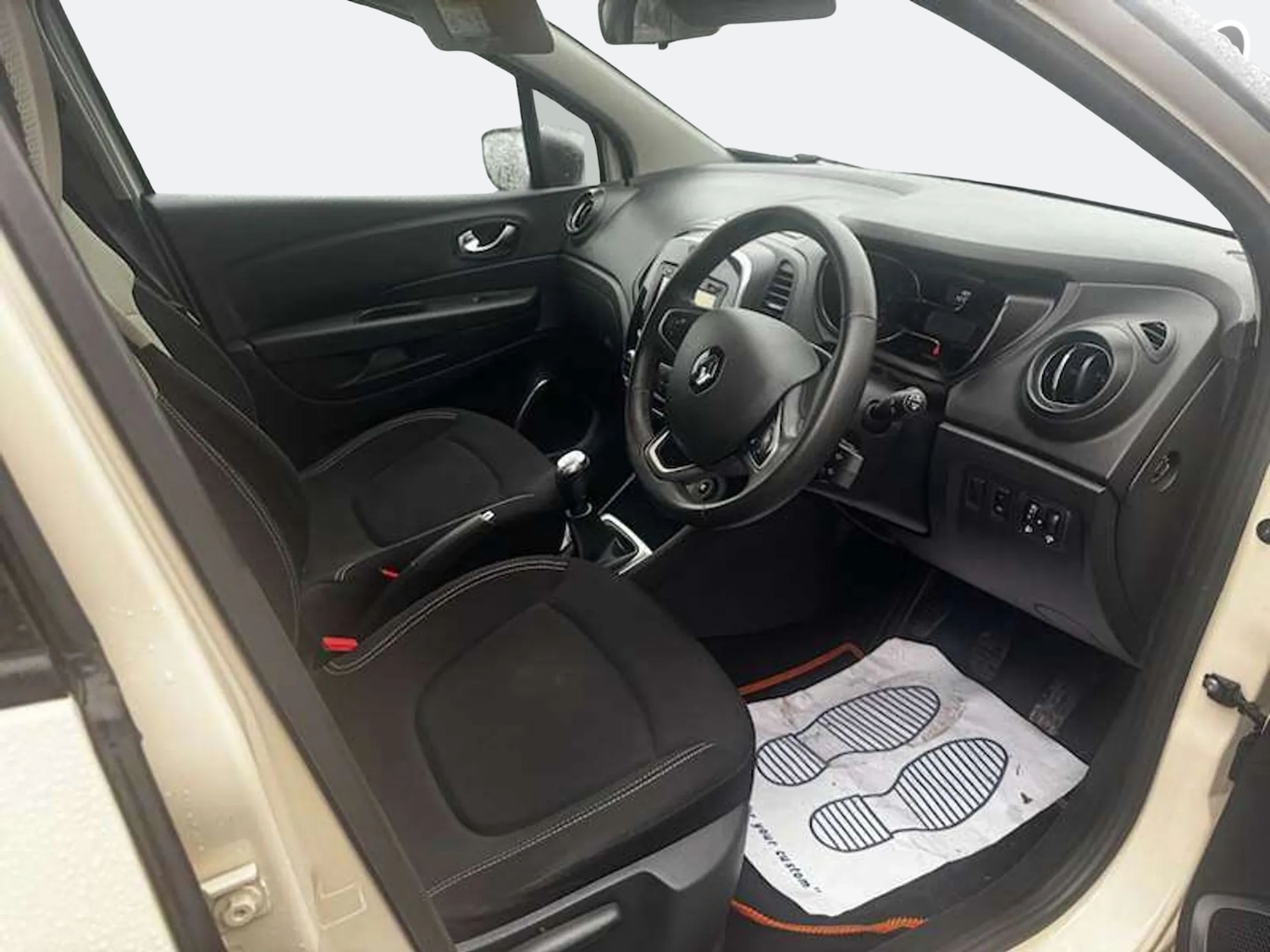 Used Renault Captur 2018 for sale - 77398074: Photo 7