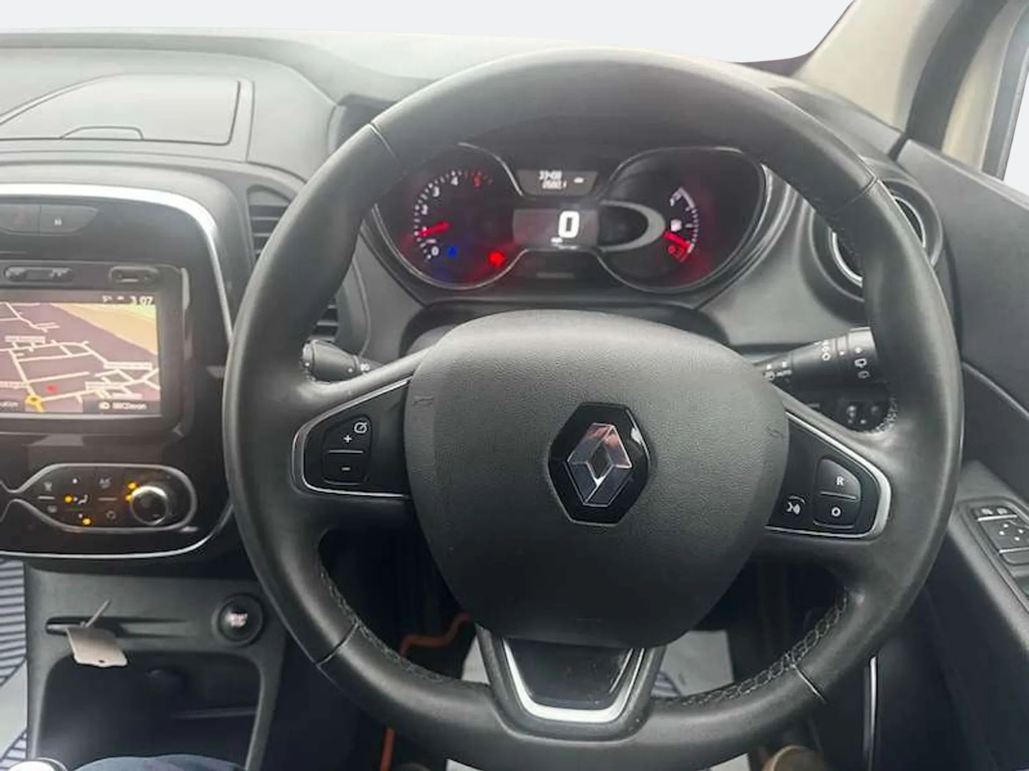 Used Renault Captur 2018 for sale - 77398074: Photo 9