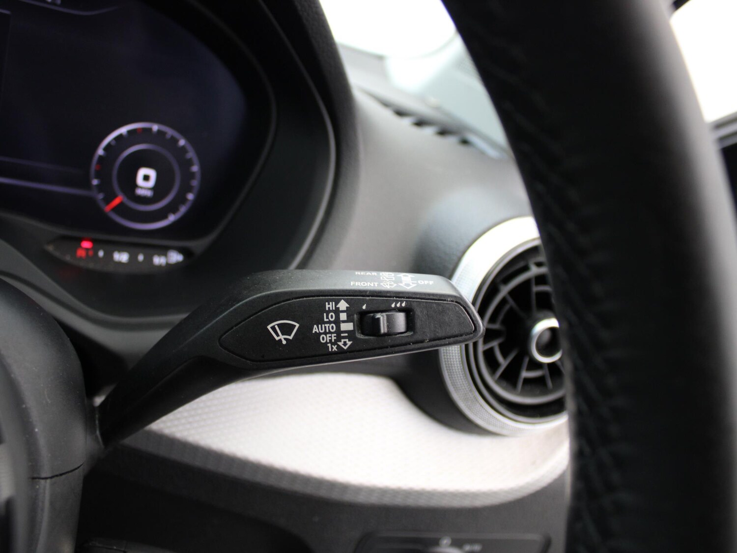 Used Audi Q2 2021 for sale - 77240105: Photo 23