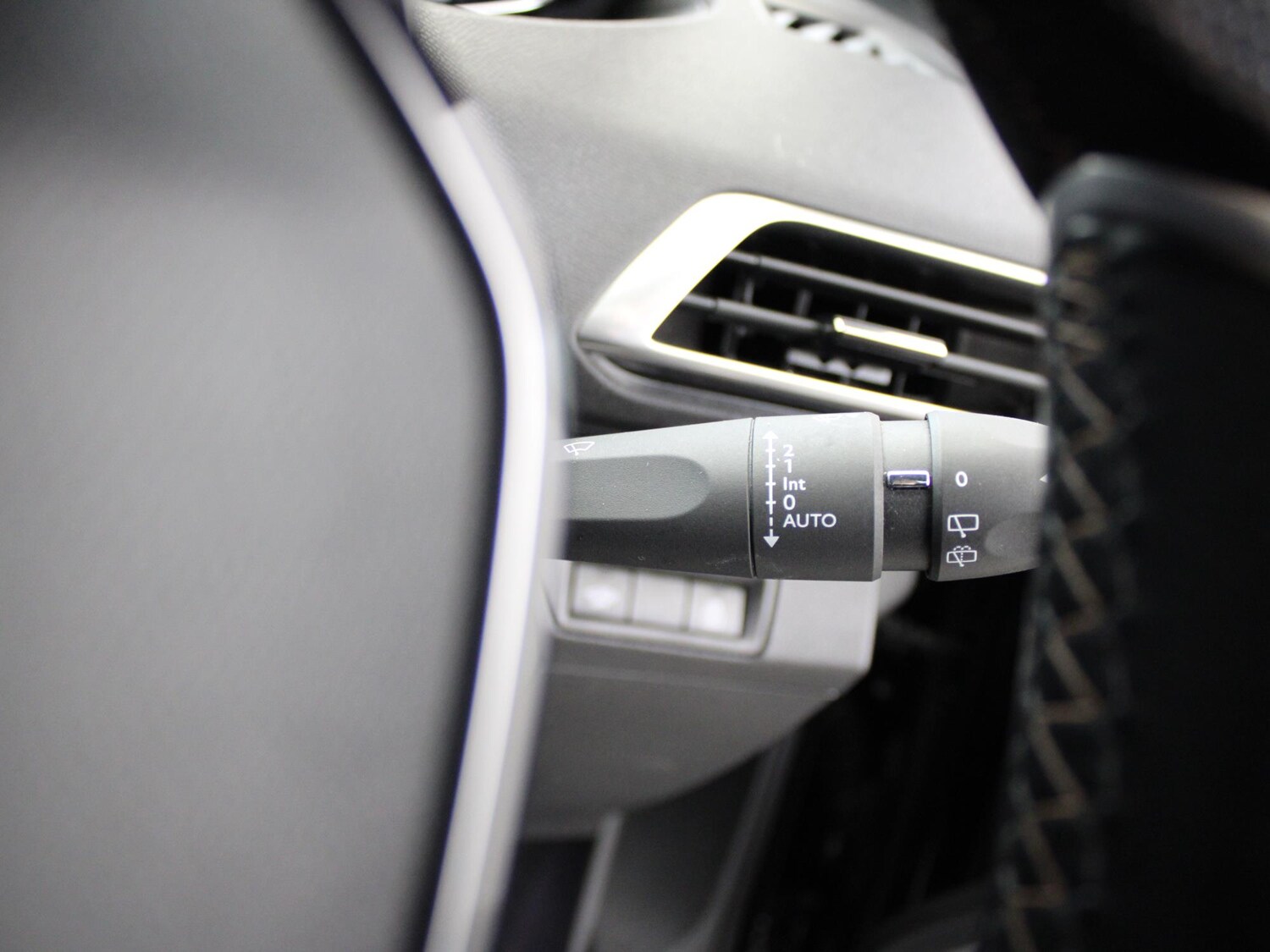 Used Peugeot 5008 2022 for sale - 76755409: Photo 32