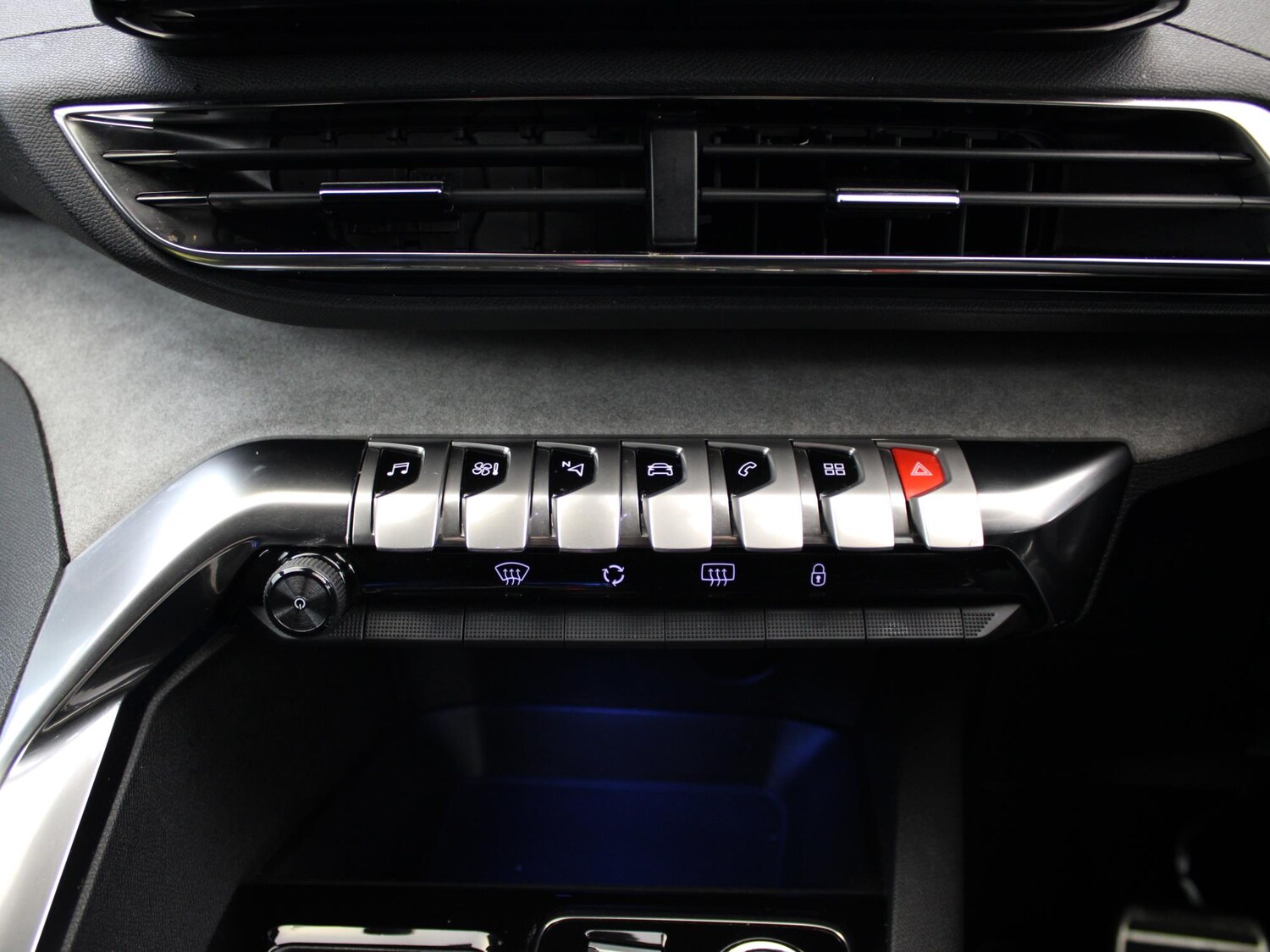 Used Peugeot 3008 2023 for sale - 76515904: Photo 21