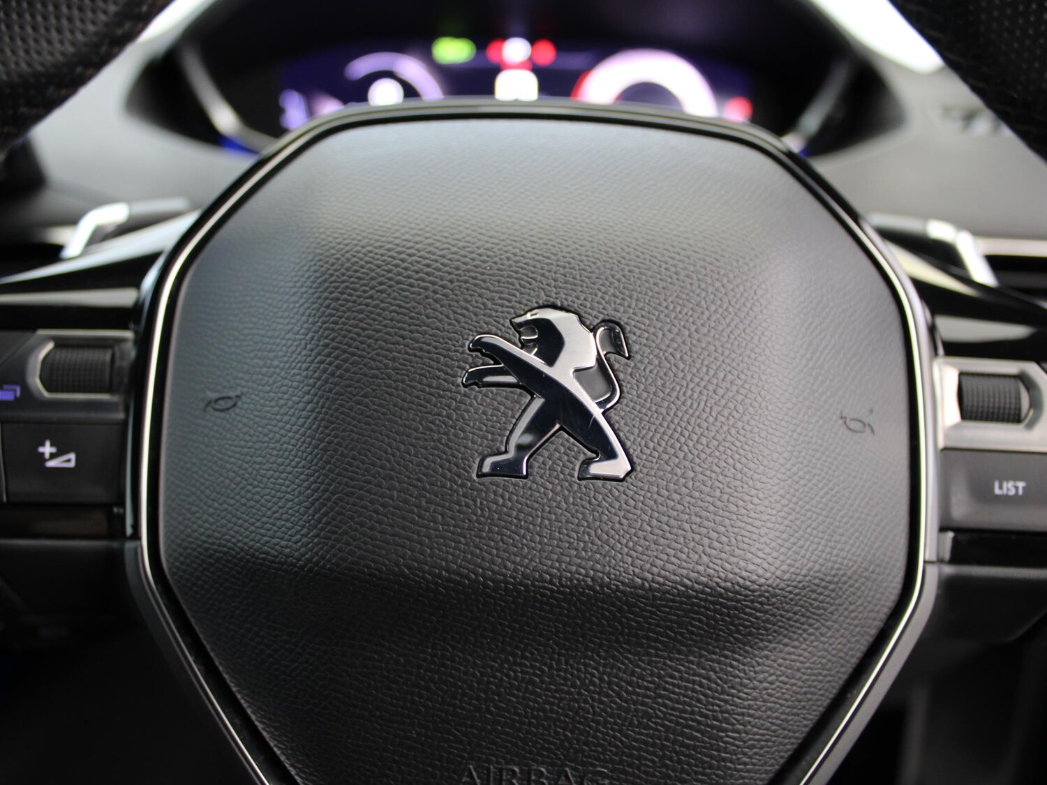 Used Peugeot 3008 2023 for sale - 76515904: Photo 25