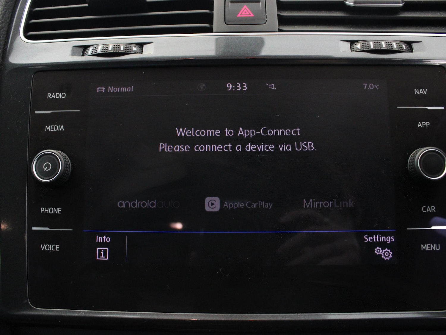 Used Volkswagen Golf 2018 for sale - 77294551: Photo 20