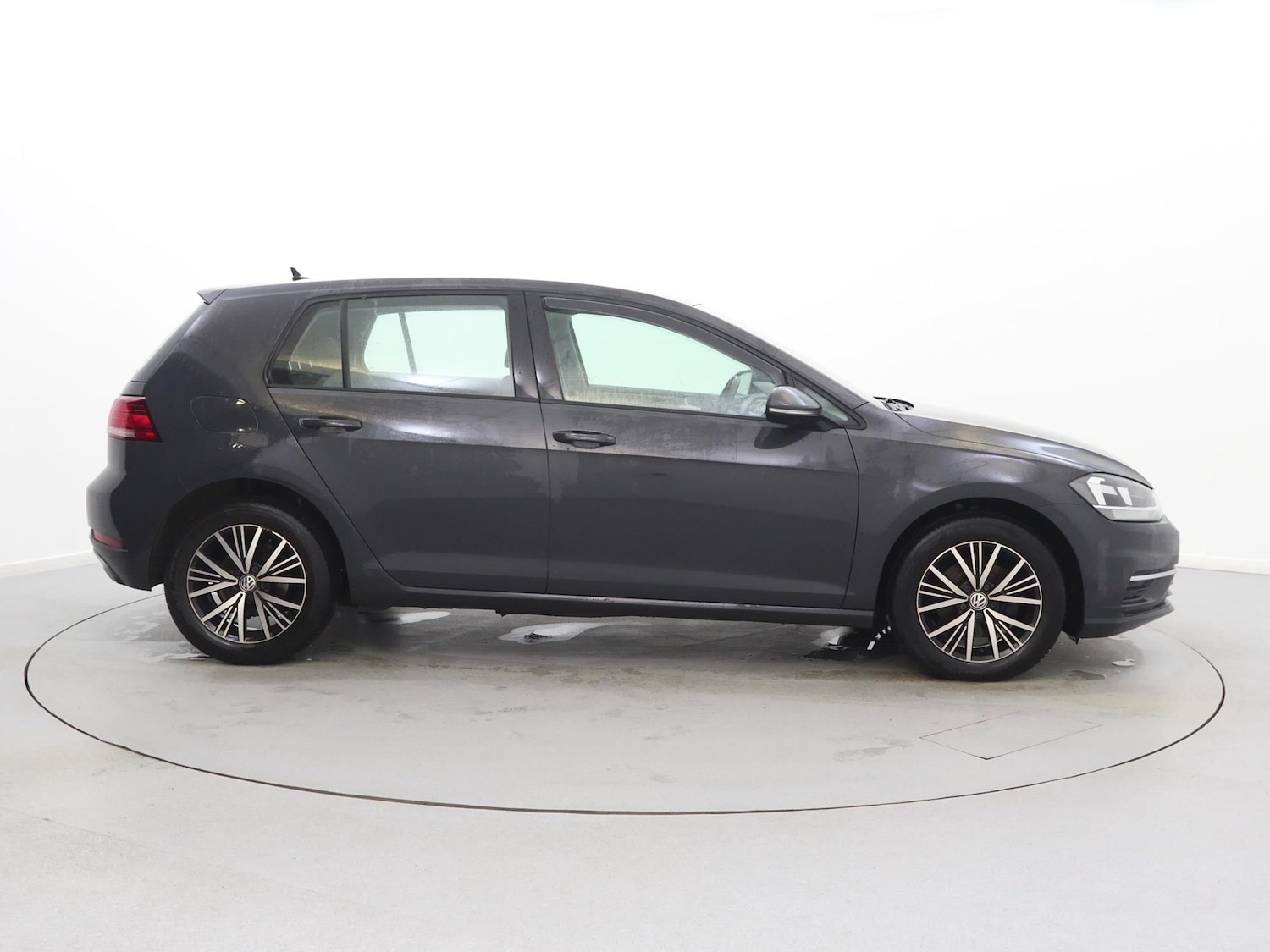 Used Volkswagen Golf 2018 for sale - 77294551: Photo 8