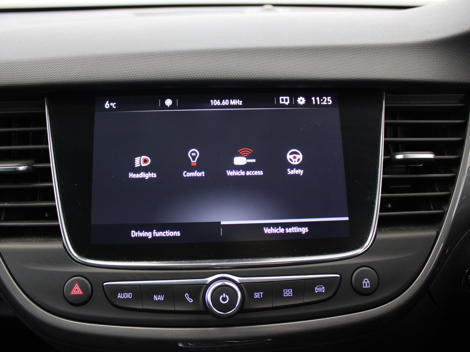 Used Vauxhall Crossland 2022 for sale - 77415139: Photo 19