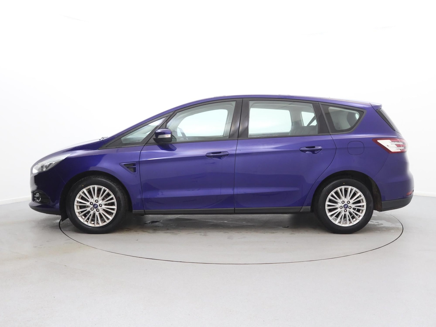 Used Ford S-Max 2018 for sale - 76890201: Photo 4