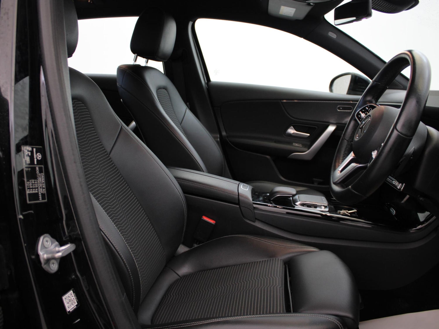 Used Mercedes-Benz A-Class 2018 for sale - 77535197: Photo 9