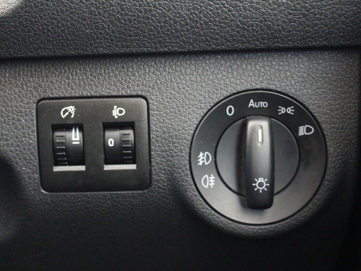 Used Volkswagen Caddy Maxi Life 2019 for sale - 77361815: Photo 14