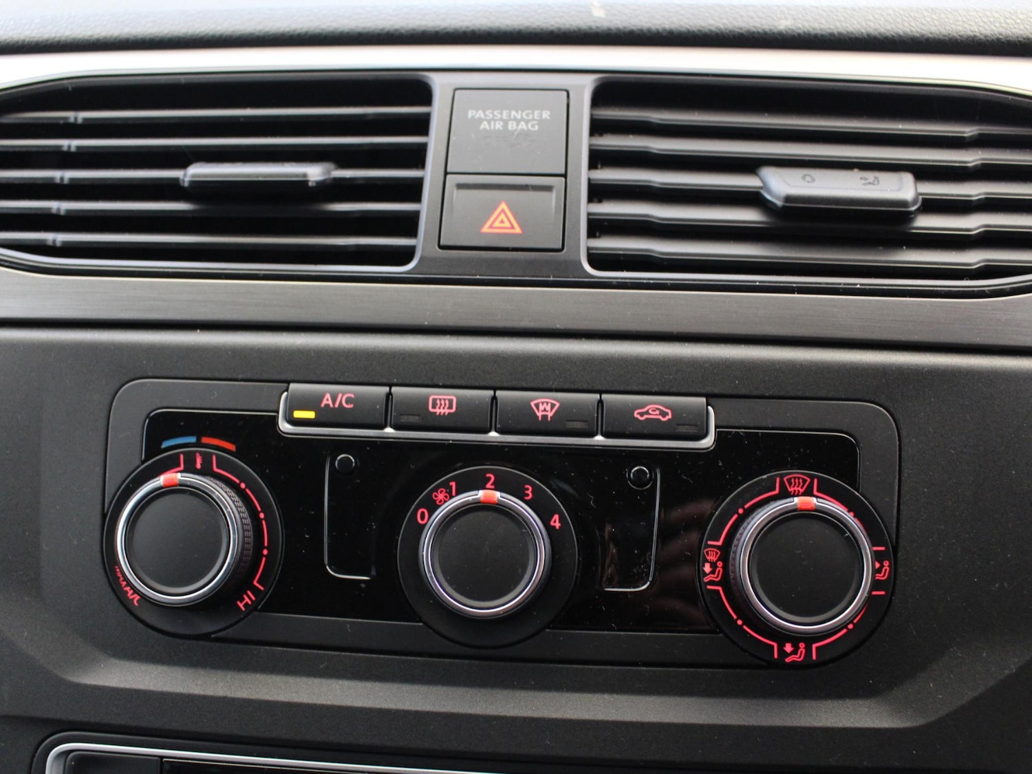 Used Volkswagen Caddy Maxi Life 2019 for sale - 77361815: Photo 16