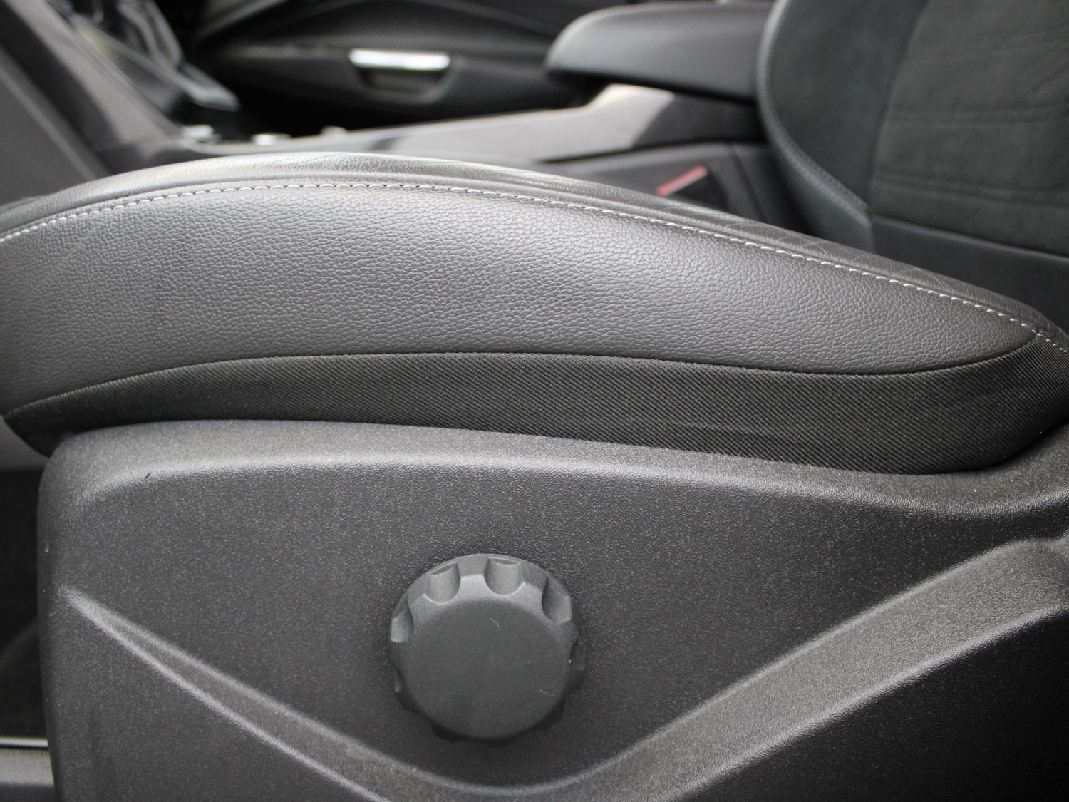 Used Ford Kuga 2017 for sale - 77099674: Photo 11