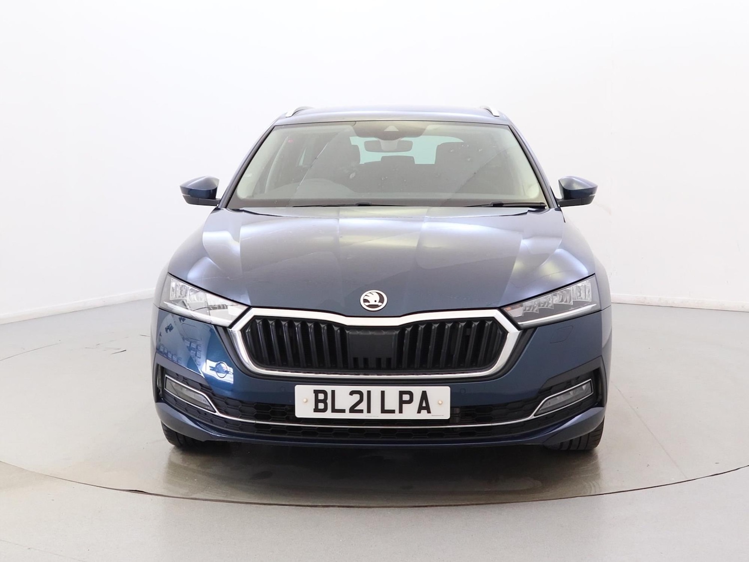 Used Skoda Octavia 2021 for sale - 77649382: Photo 2