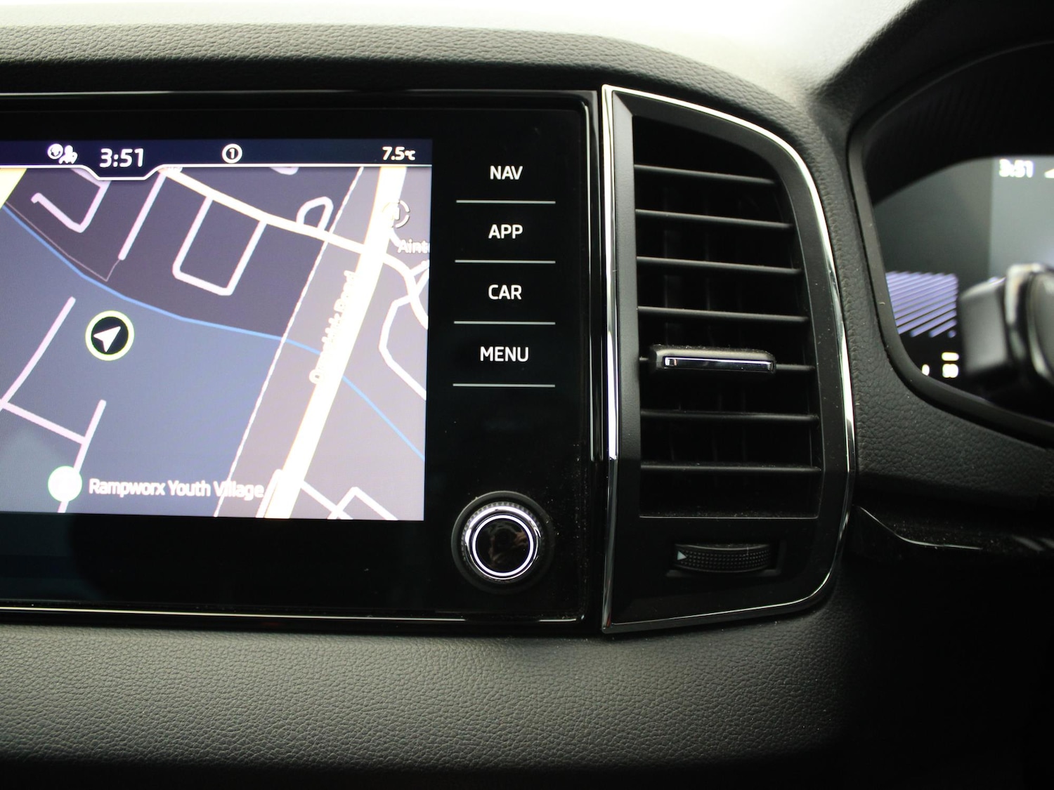 Used Skoda Karoq 2022 for sale - 77158918: Photo 27