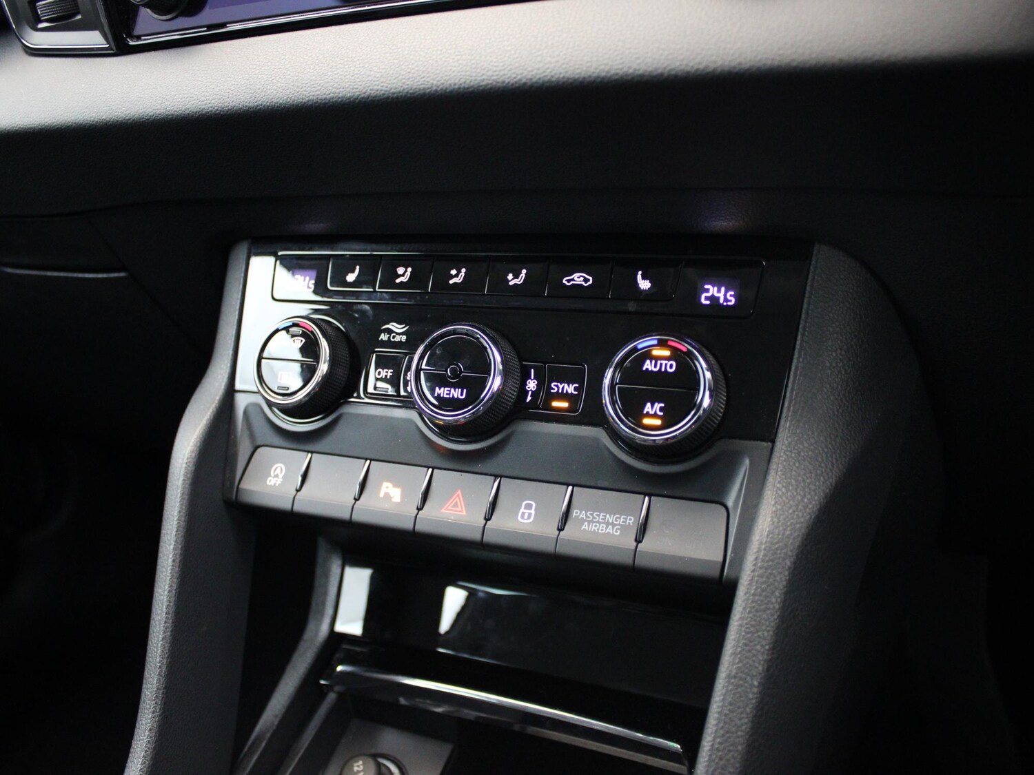 Used Skoda Karoq 2022 for sale - 77158918: Photo 28