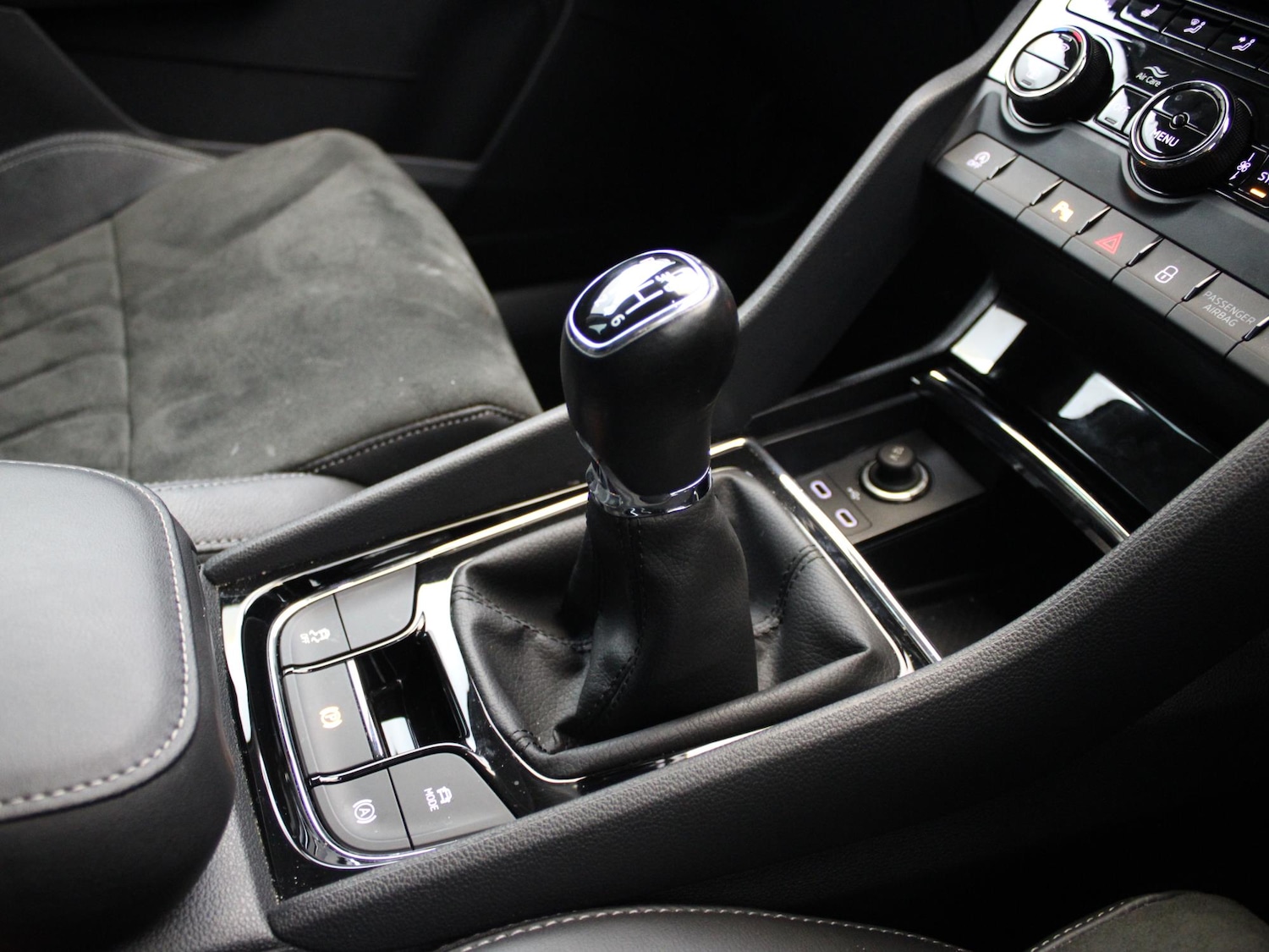 Used Skoda Karoq 2022 for sale - 77158918: Photo 30