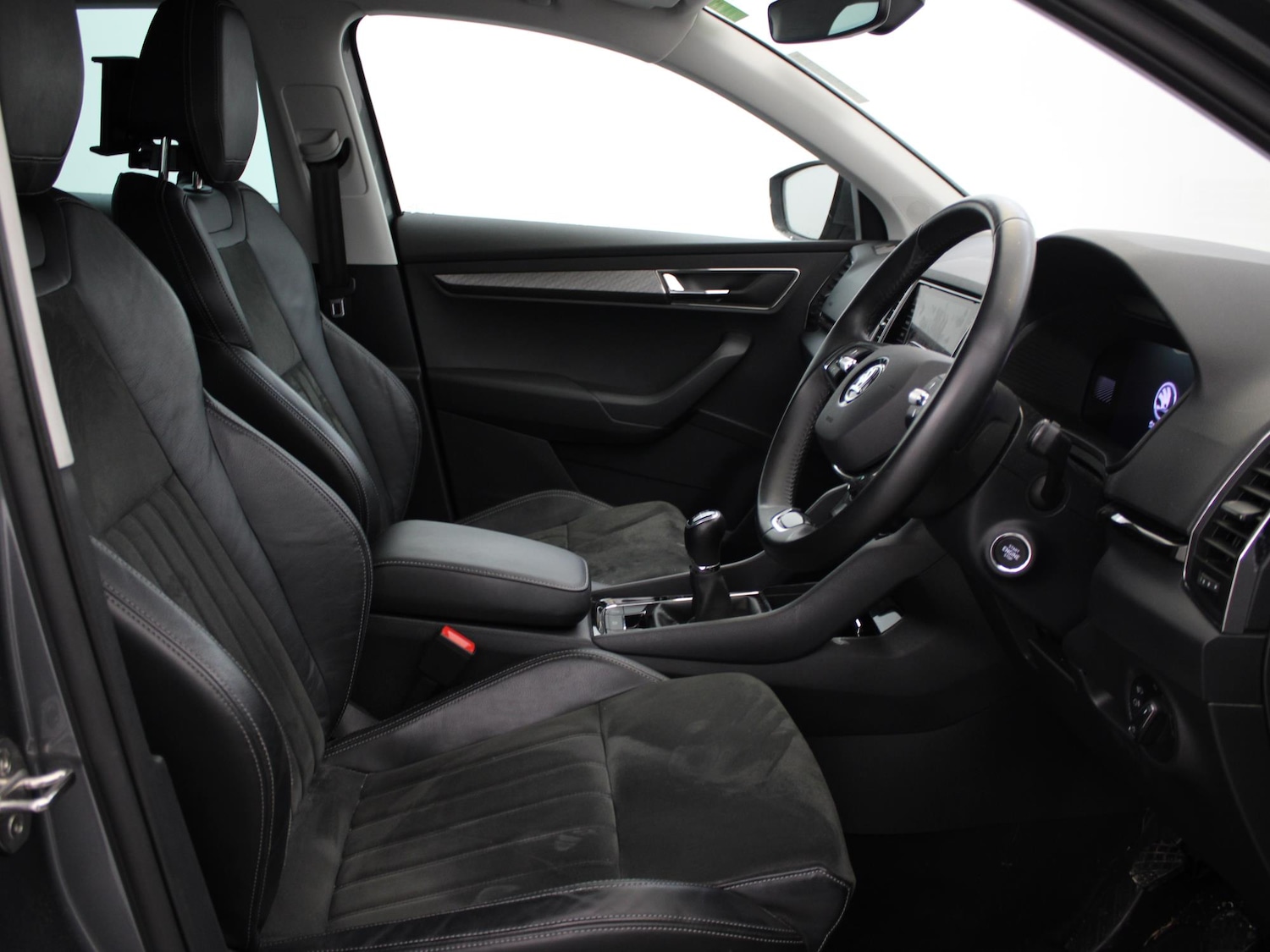 Used Skoda Karoq 2022 for sale - 77158918: Photo 8