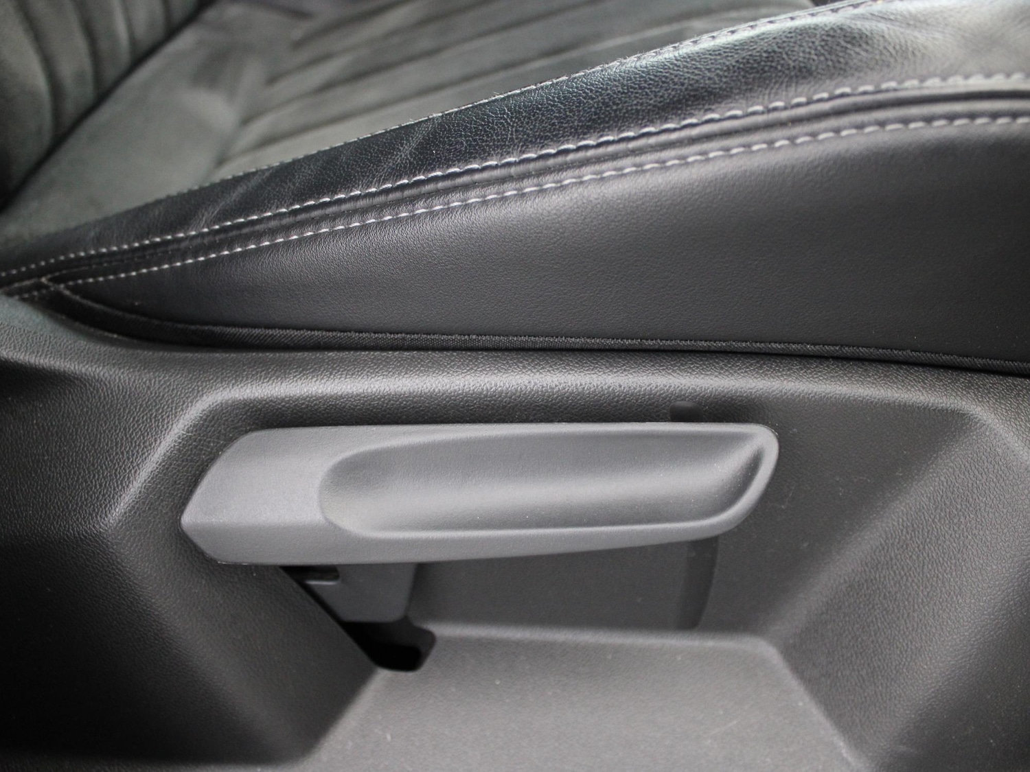 Used Skoda Karoq 2022 for sale - 77158918: Photo 9