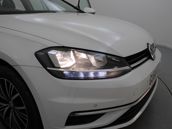 Used Volkswagen Golf 2018 for sale - 76157932: Photo 23