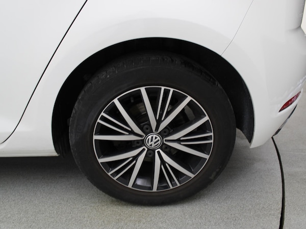 Used Volkswagen Golf 2018 for sale - 76157932: Photo 24