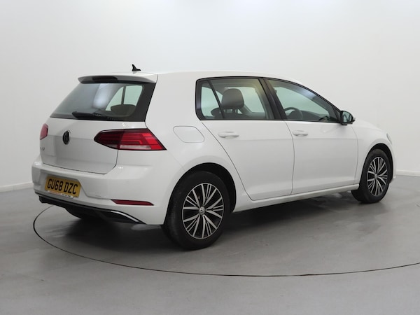 Used Volkswagen Golf 2018 for sale - 76157932: Photo 5