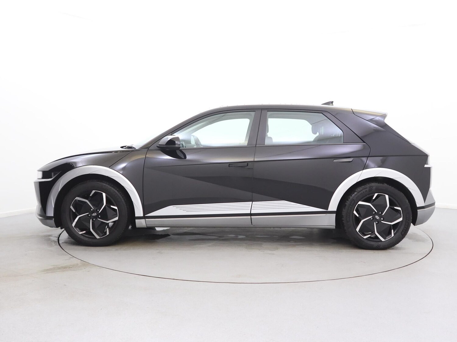 Used Hyundai IONIQ 5 2021 for sale - 76515853: Photo 4