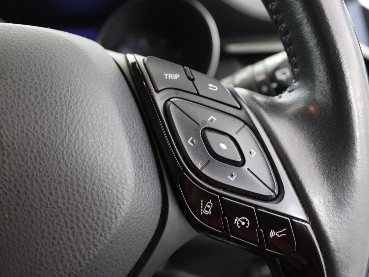 Used Toyota C-HR 2022 for sale - 76157979: Photo 13