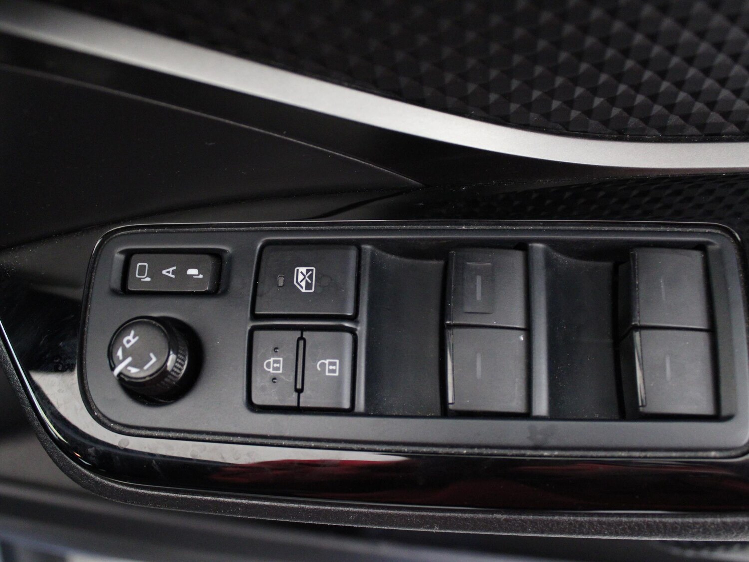 Used Toyota C-HR 2022 for sale - 76157979: Photo 23