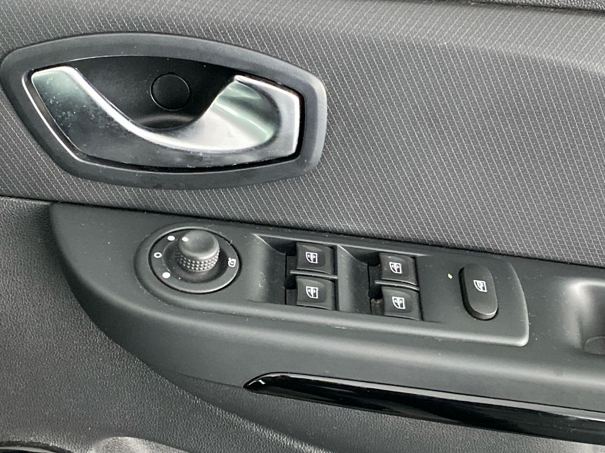 Used Renault Clio 2016 for sale - 78210820: Photo 23