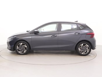 Used Hyundai i20 2021 for sale - 76553511: Photo
