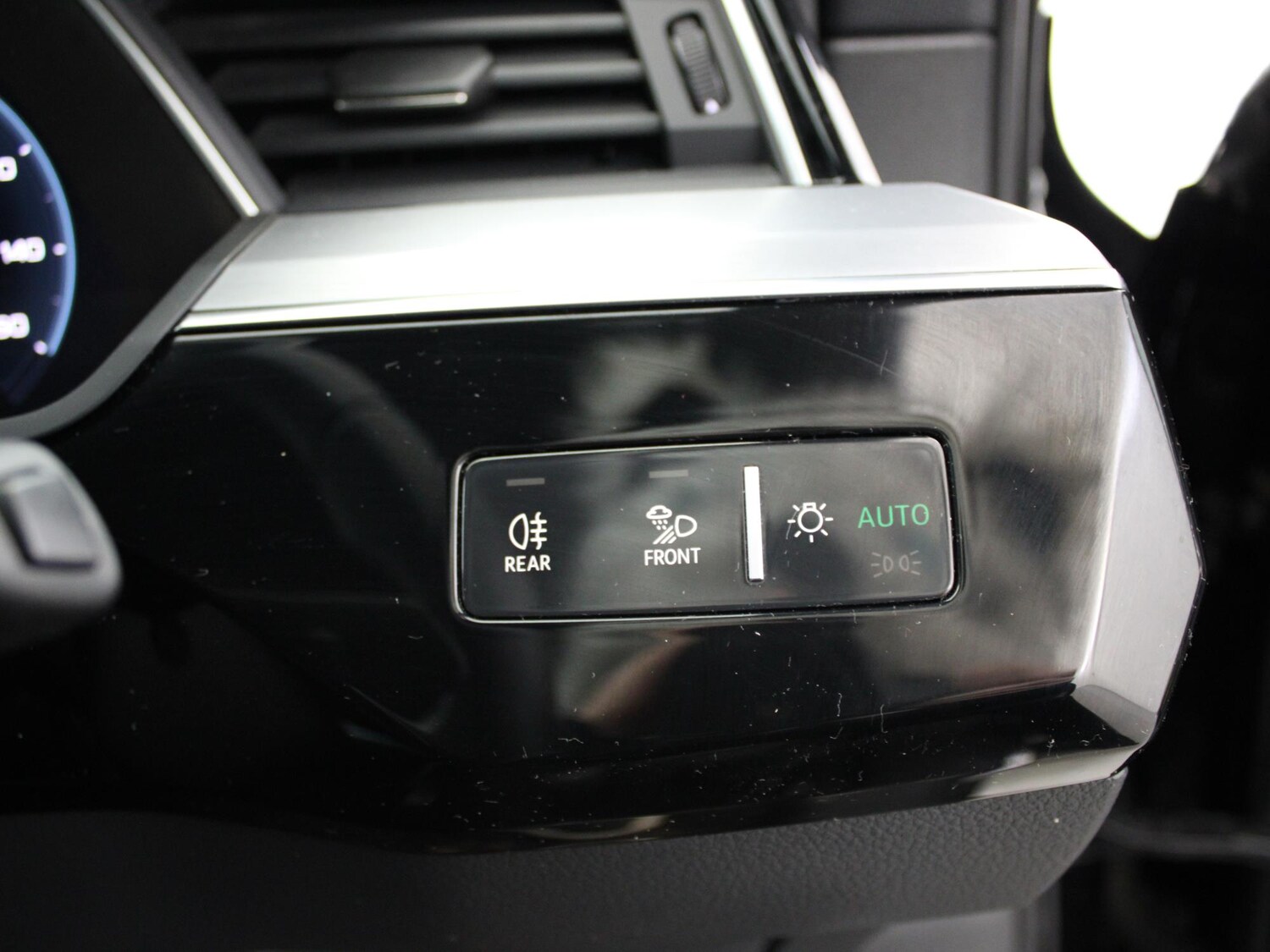 Used Audi e-tron 2022 for sale - 77686987: Photo 38