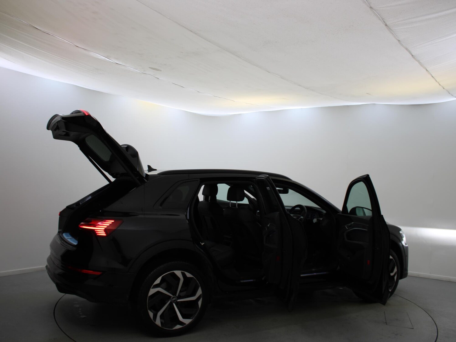 Used Audi e-tron 2022 for sale - 77686987: Photo 43