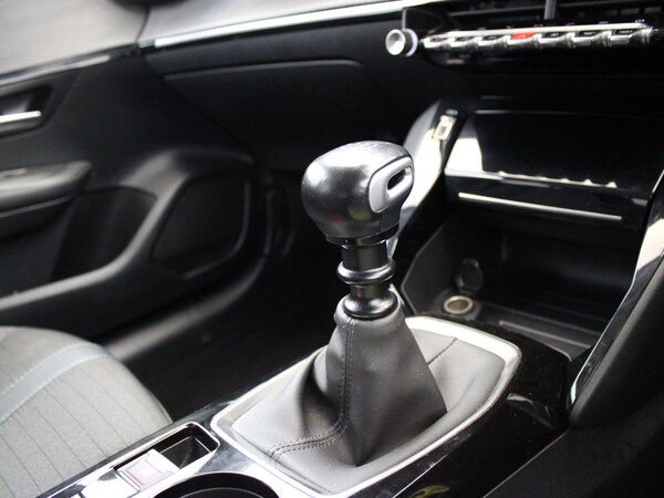 Used Peugeot 208 2022 for sale - 75536201: Photo 23