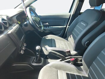 Used Dacia Duster 2019 for sale - 78900373: Photo