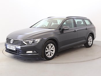 Used Volkswagen Passat 2019 for sale - 75627941: Photo