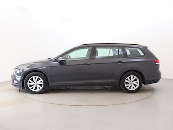 Used Volkswagen Passat 2019 for sale - 75627941: Photo