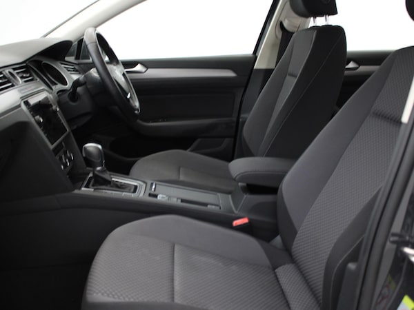Used Volkswagen Passat 2019 for sale - 75627941: Photo 9