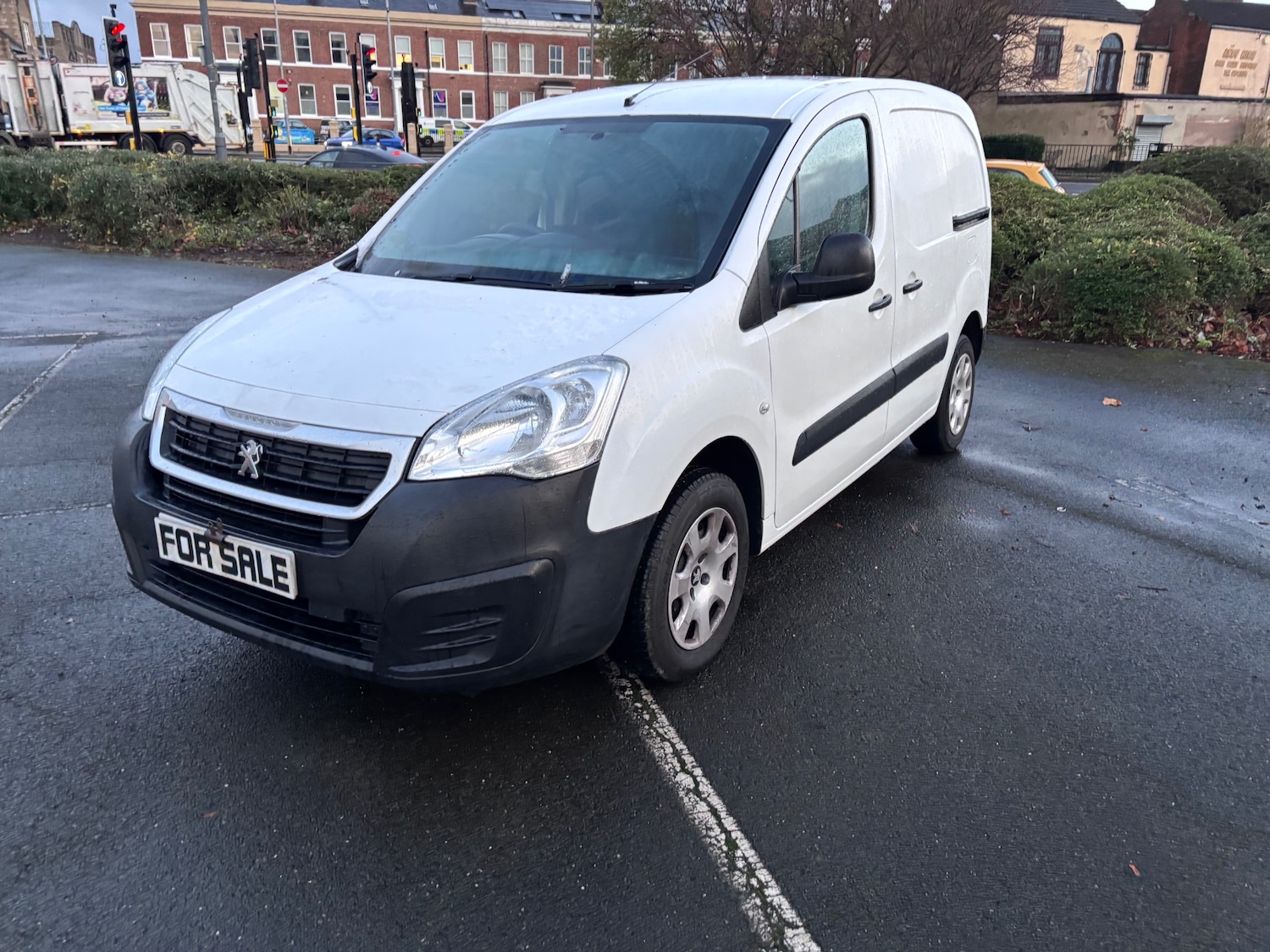 Used Peugeot Partner 2017 for sale - 76598548: Photo 2