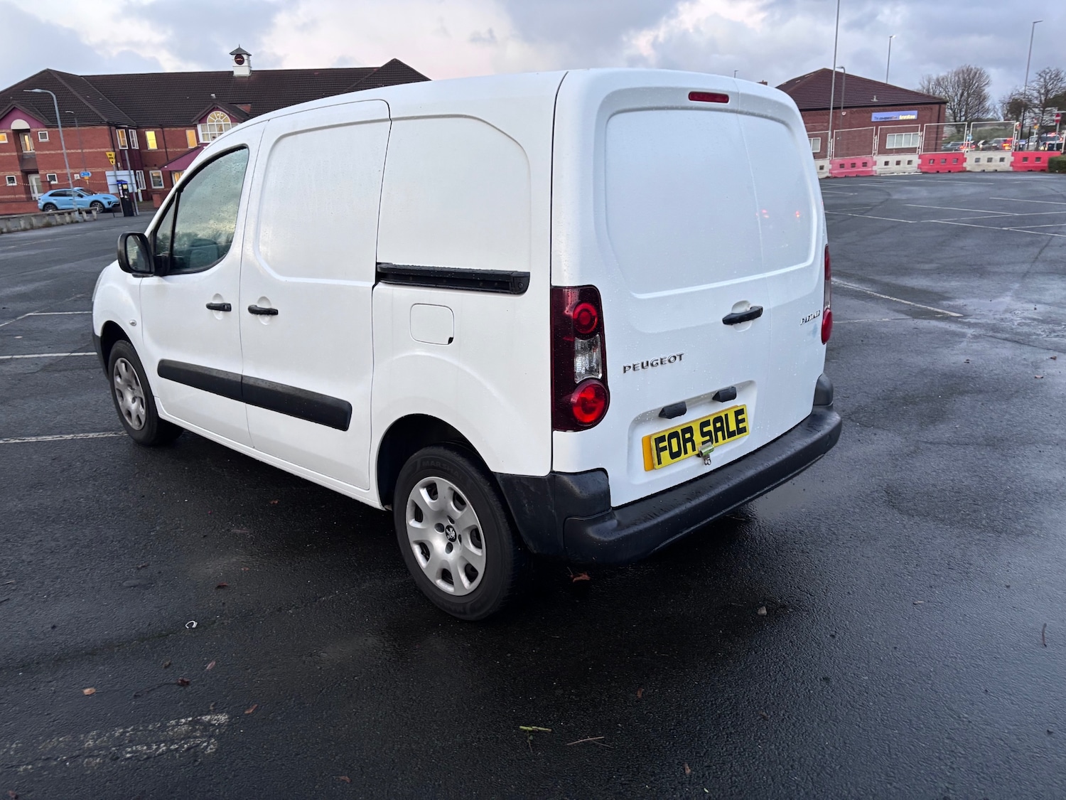 Used Peugeot Partner 2017 for sale - 76598548: Photo 5